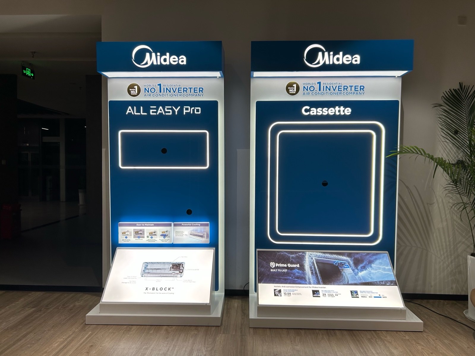 Air Conditioner Display Cabinet in exhibition